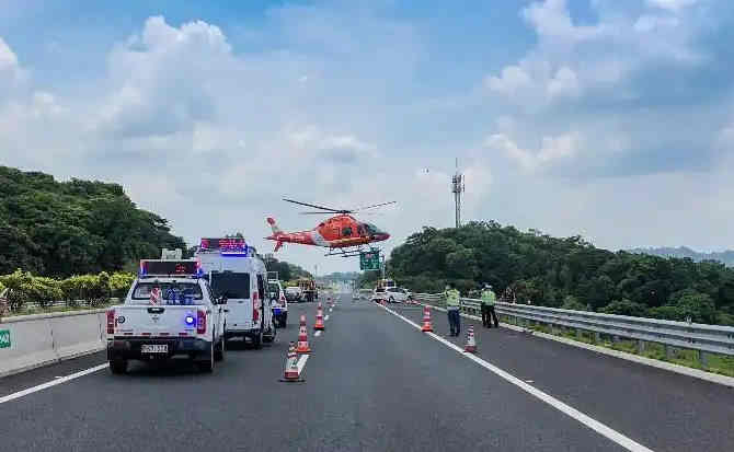 京山高速公路汽车救援案例